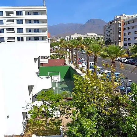 Optimist Hotel
